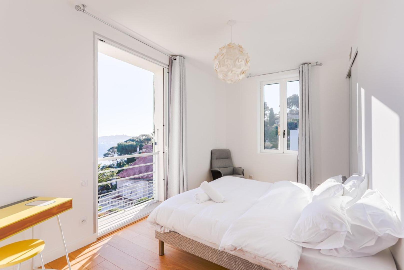 Elegante Avec Vue Gasthof Nizza